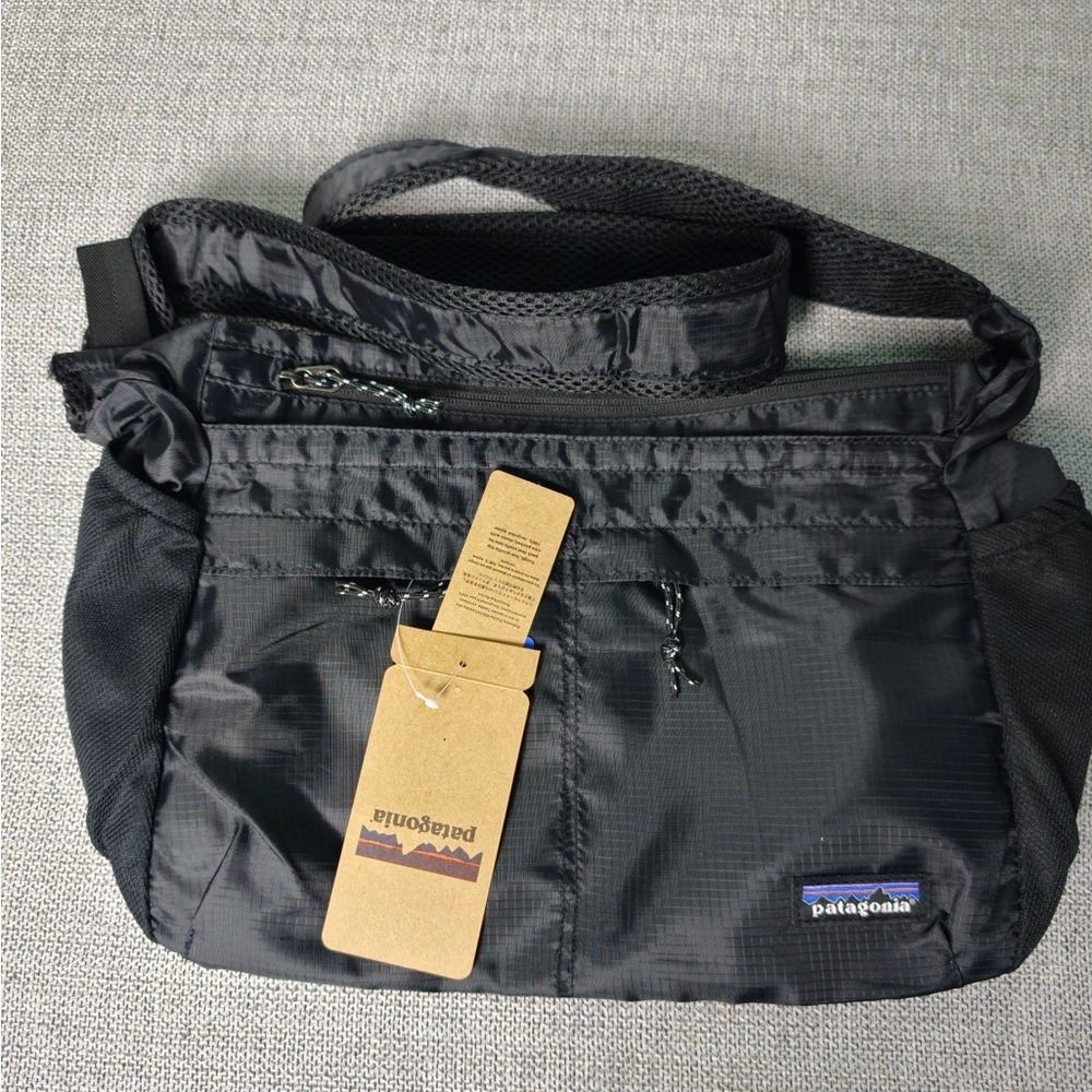 Patagonia Lightweight Travel Courier 15L Bag